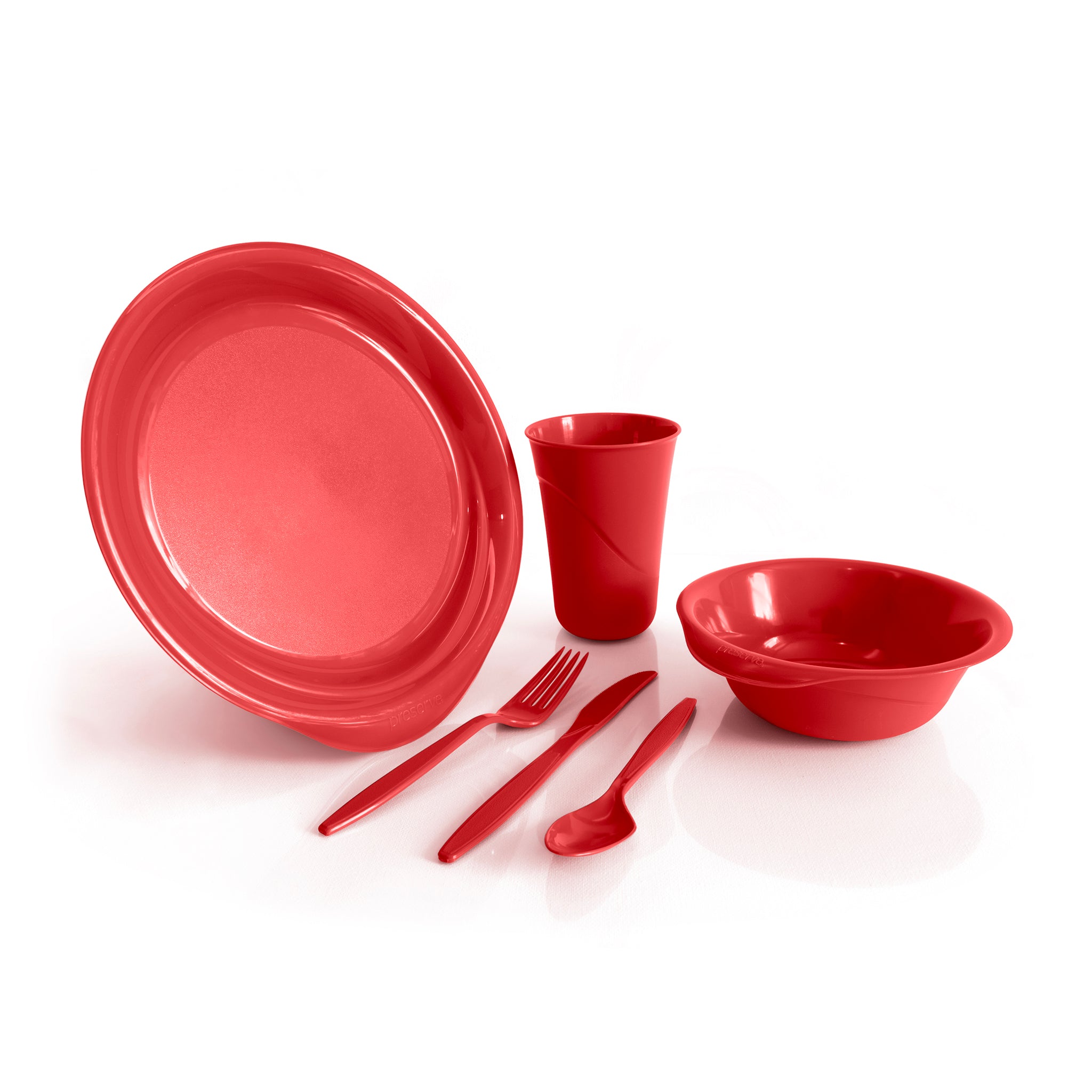 Recycled plastic tableware in red