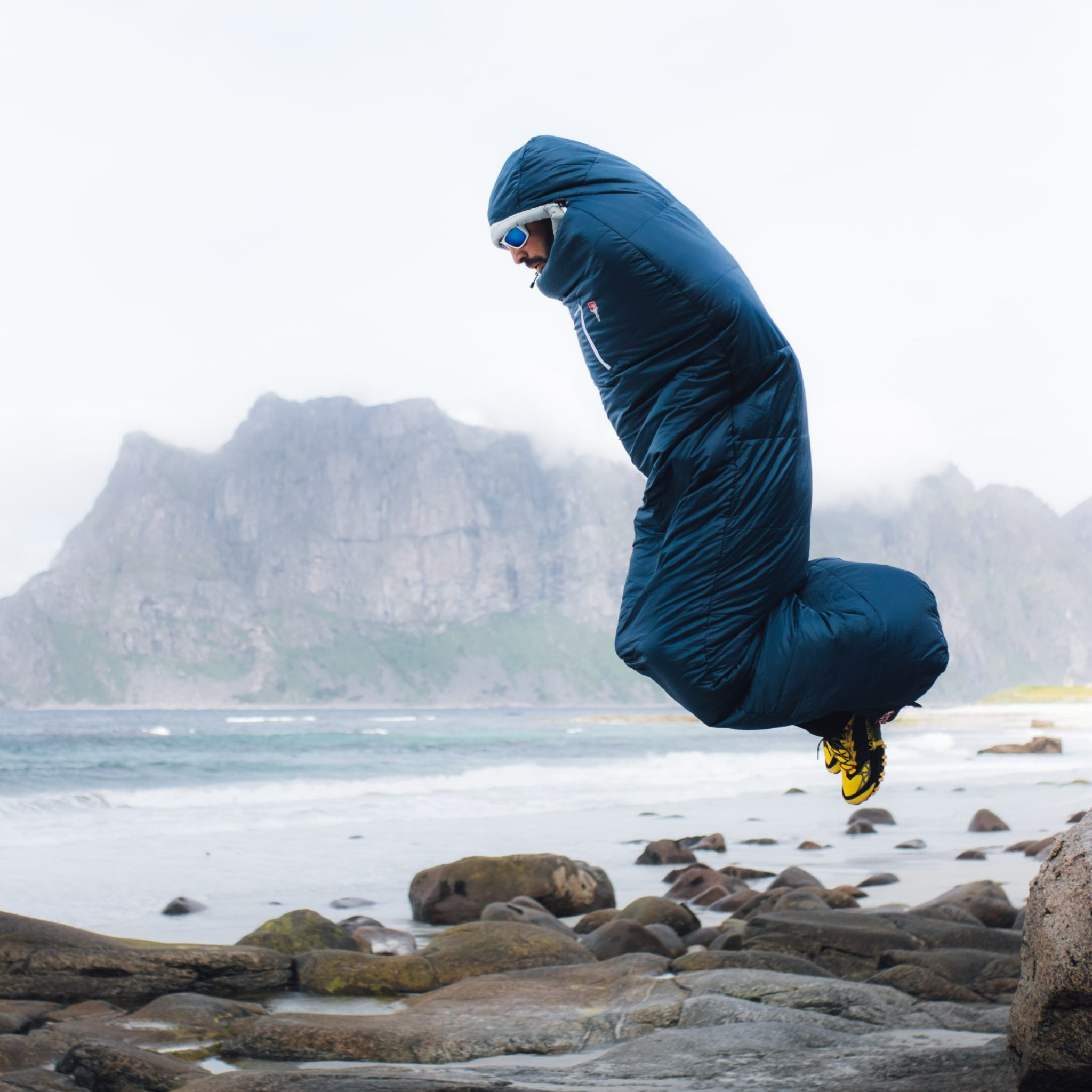 Wool sleeping bag for outdoor camping