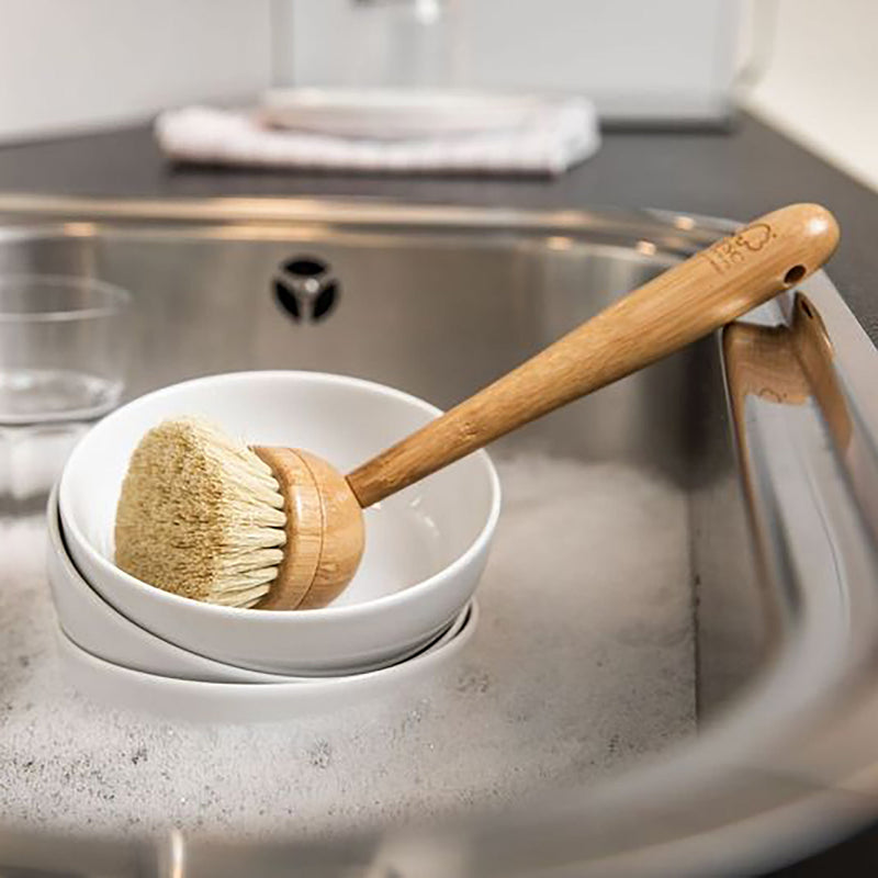 Sustainable and eco-friendly cleaning supplies
