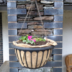 Hanging basket with liner thumbnail