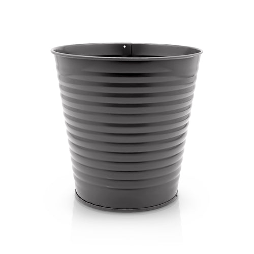 Black metal plant pot 