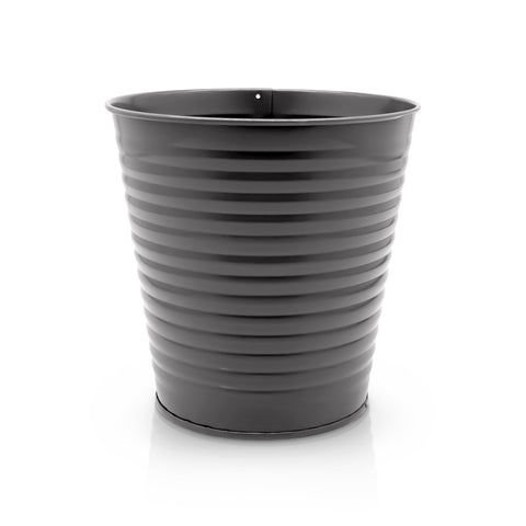 Black metal plant pot 