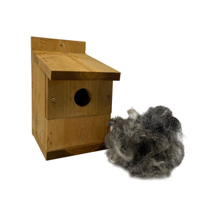 Nest box with wool