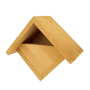 Johnston & Jeff Robin and Blackbird Nest Box on a white background 