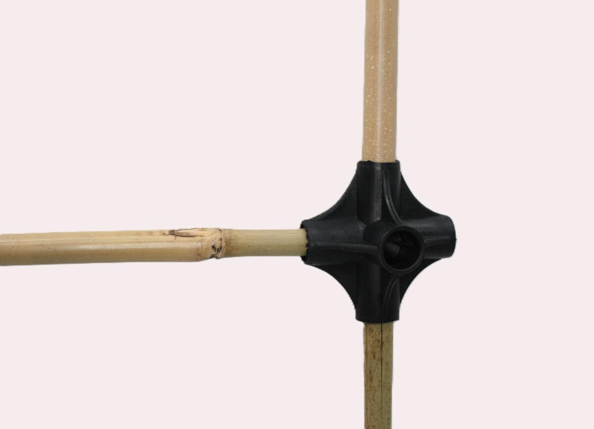 6 way black Fairtrade rubber cane connector