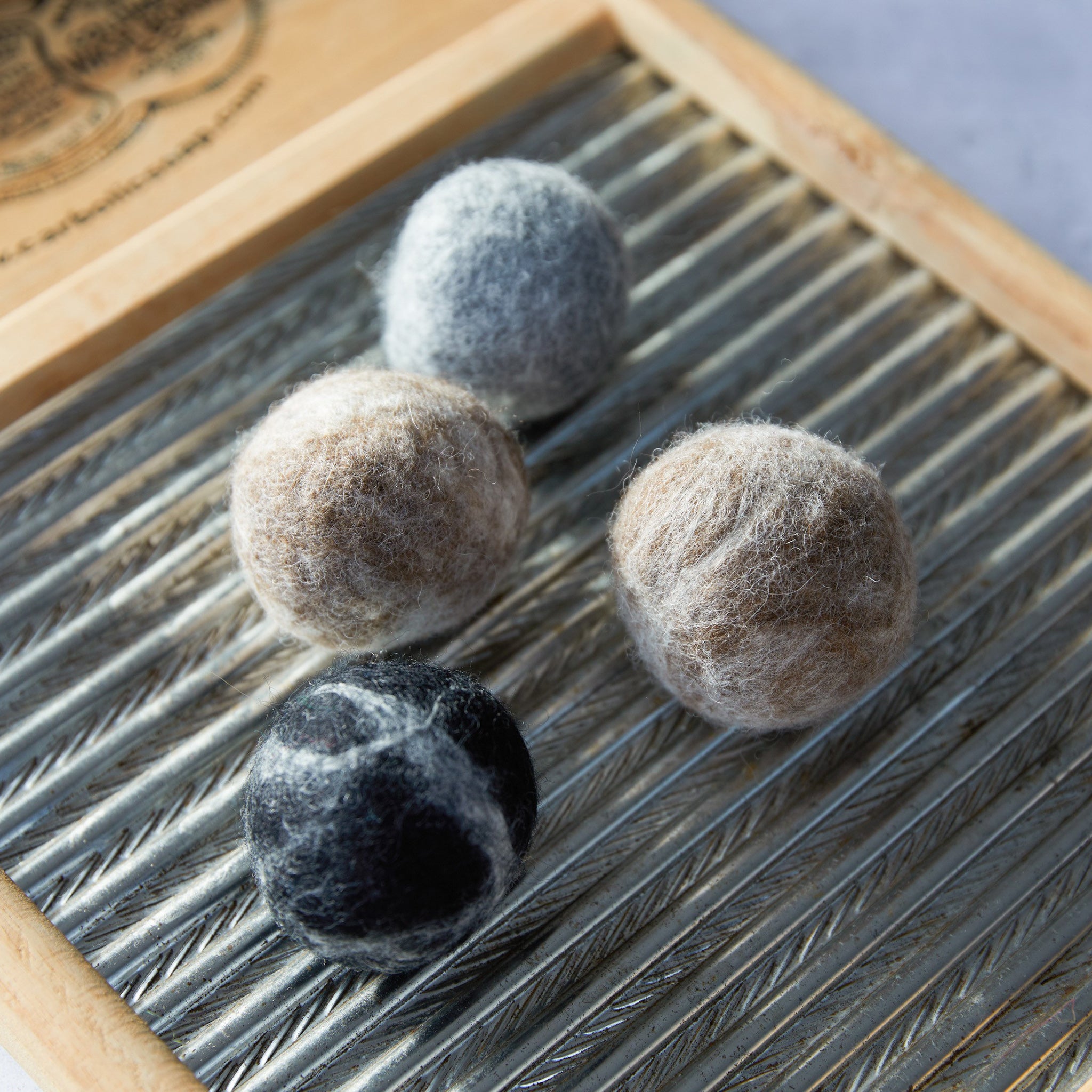 environmentally friendly wool dryer balls 100% sheep wool