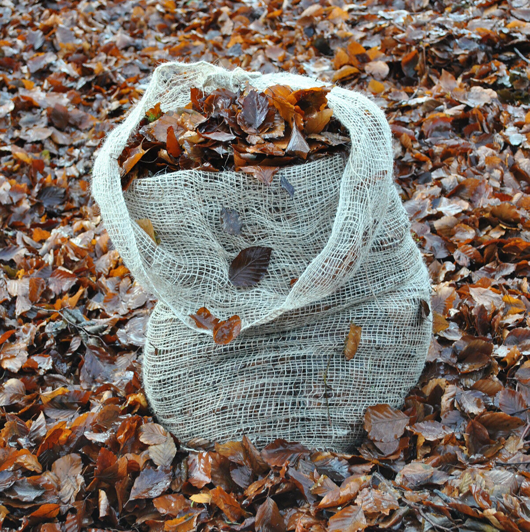 Nutscene leaf sack